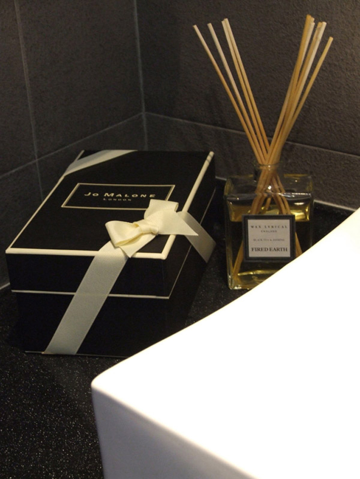 ElliotJames_Resi_Bal_10